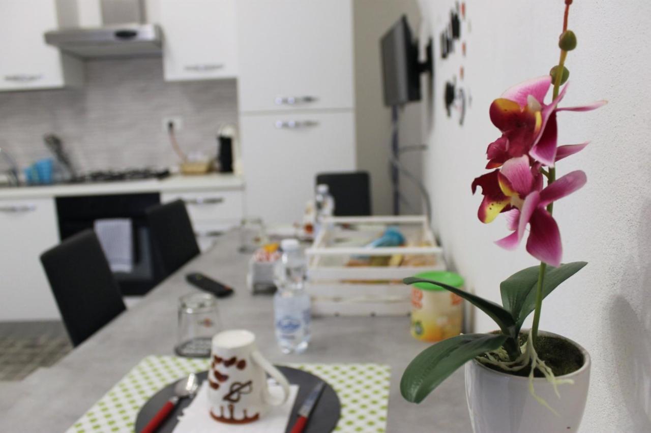 Apartmán A Casa Di Fede Dolceacqua Exteriér fotografie