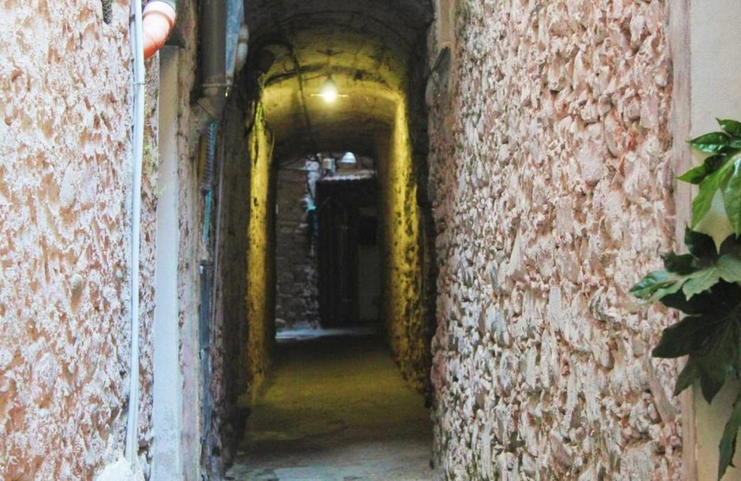Apartmán A Casa Di Fede Dolceacqua Exteriér fotografie