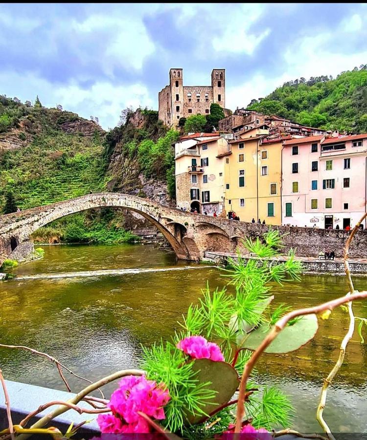 Apartmán A Casa Di Fede Dolceacqua Exteriér fotografie